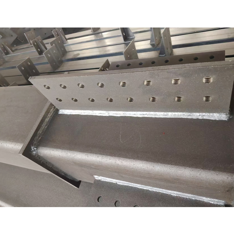 Why are box columns more suitable for load-bearing in long-span and high-rise buildings?