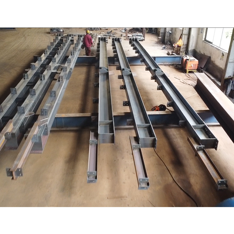 How do steel column beams contribute to efficient and robust modern industrial buildings?